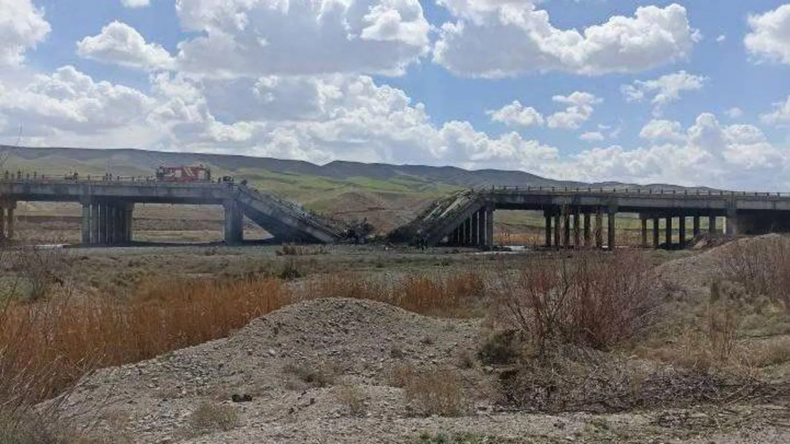 Iranian media published images of a damaged highway bridge on the Tabriz-Zanjan highway in northern Iran