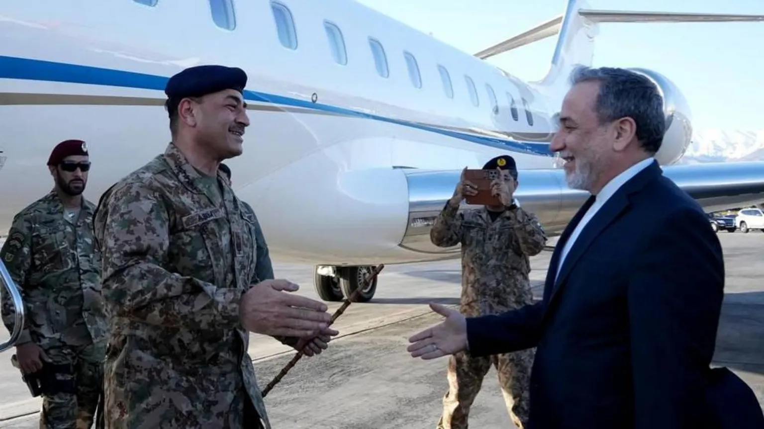 Pakistan's Army Chief arrived in Tehran on Wednesday as part of mediation efforts between the US and Iran